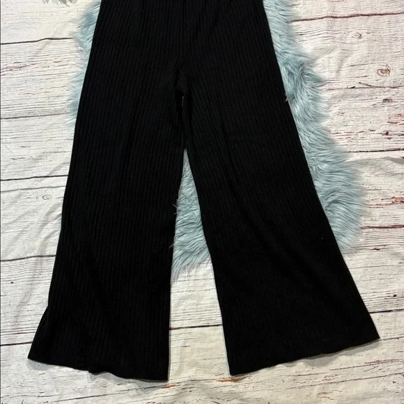 Flat White High Rise Flare Ribbed Knit Black Pants - Picture 7 of 8